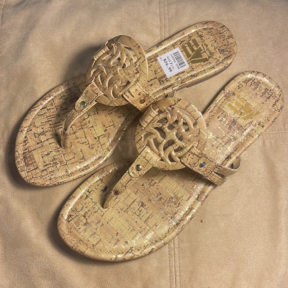 COPY - American Eagle Sandals - Picture 7 of 8